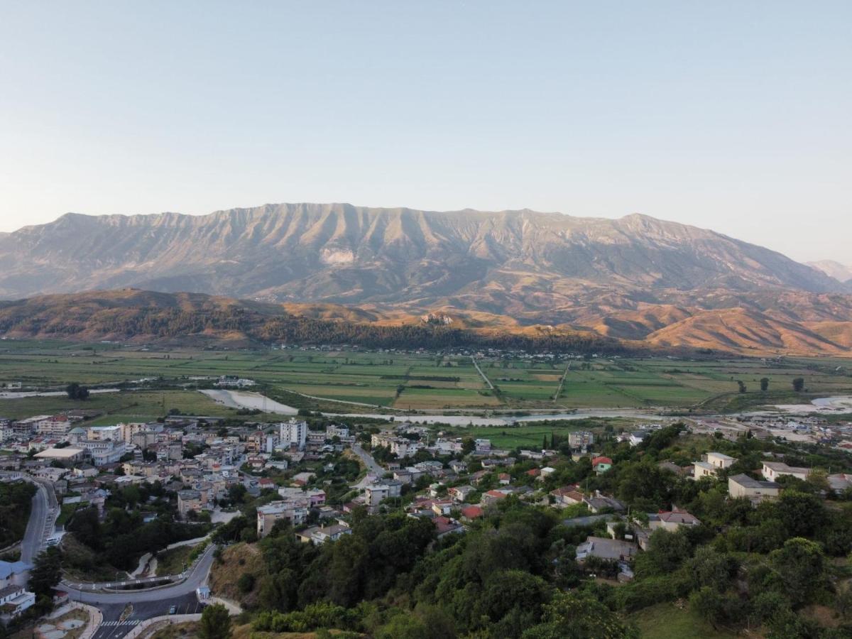 Guest House Argjiro Castle Gjirokastër 외부 사진