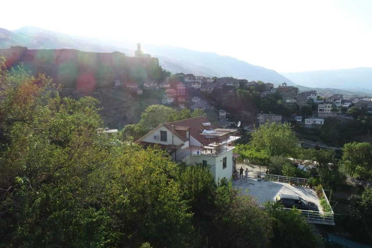 Guest House Argjiro Castle Gjirokastër 외부 사진