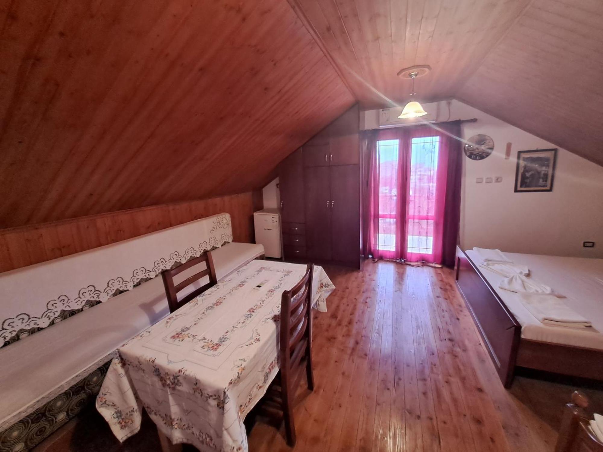 Guest House Argjiro Castle Gjirokastër 외부 사진