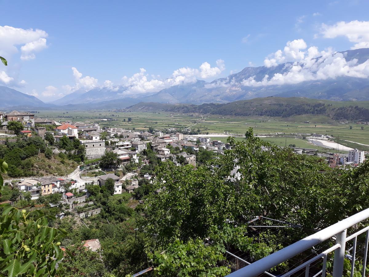 Guest House Argjiro Castle Gjirokastër 외부 사진