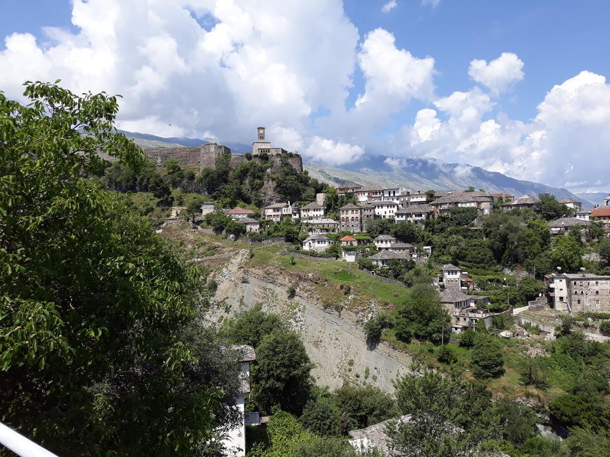 Guest House Argjiro Castle Gjirokastër 외부 사진